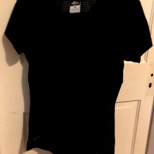 You’re going to fall in love with this cute top if you love athletic wear!